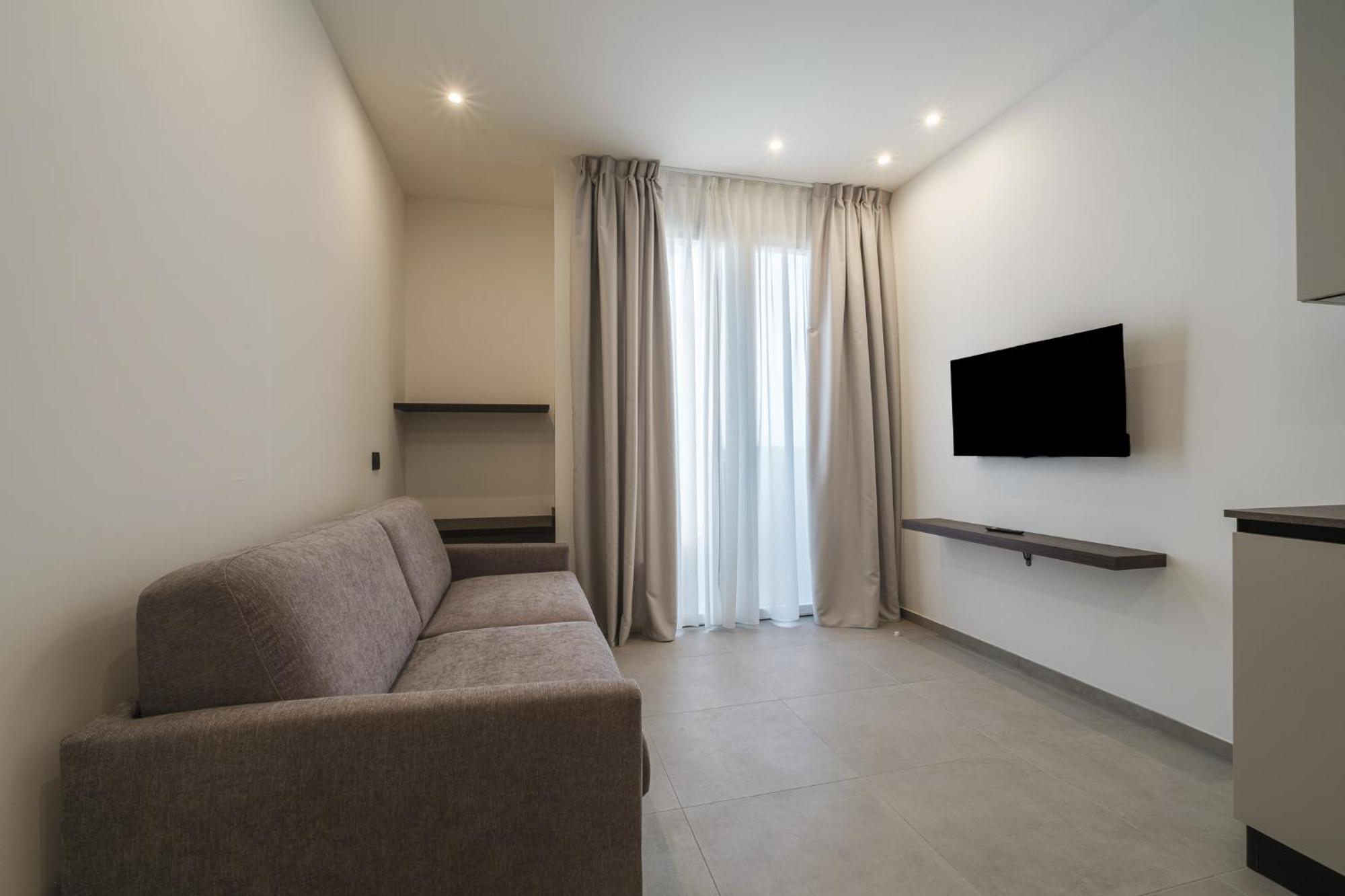 רימיני Residence Goldoni6 Suite Apartment מראה חיצוני תמונה