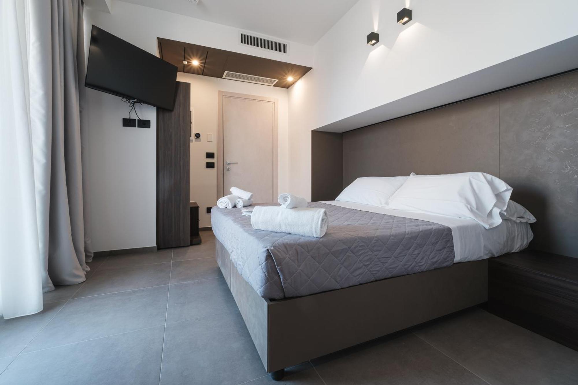 רימיני Residence Goldoni6 Suite Apartment מראה חיצוני תמונה