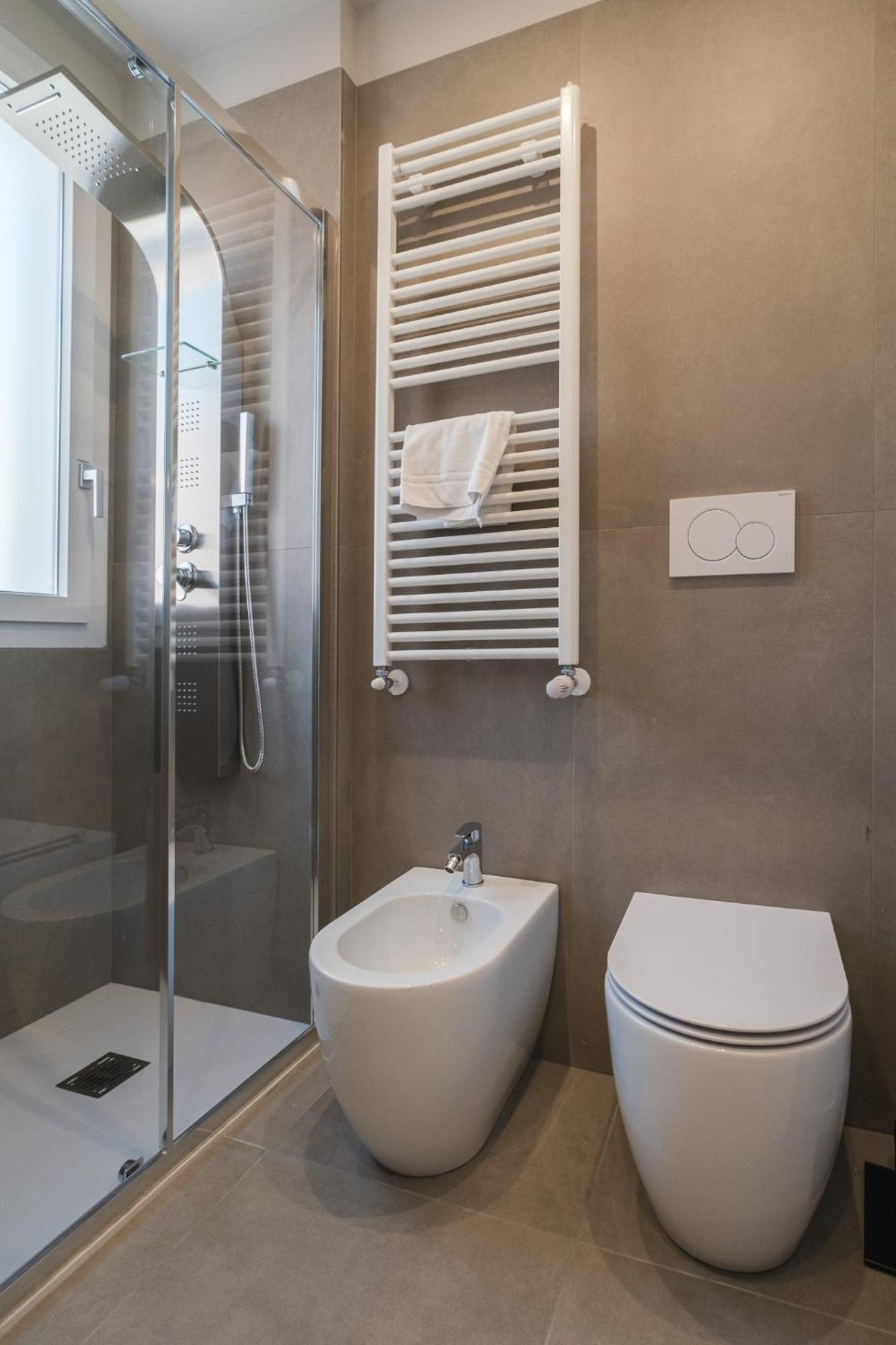רימיני Residence Goldoni6 Suite Apartment מראה חיצוני תמונה