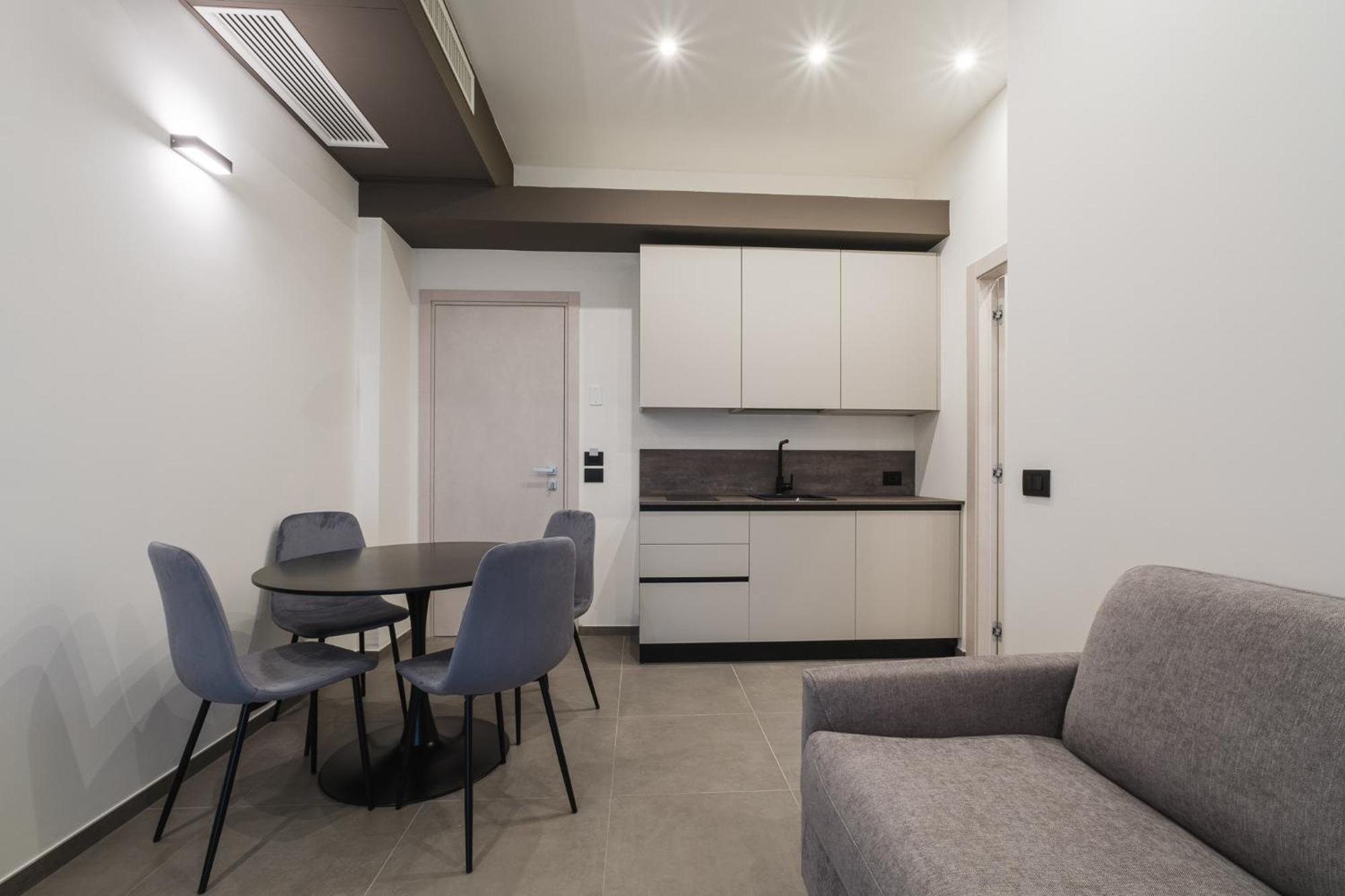 רימיני Residence Goldoni6 Suite Apartment מראה חיצוני תמונה